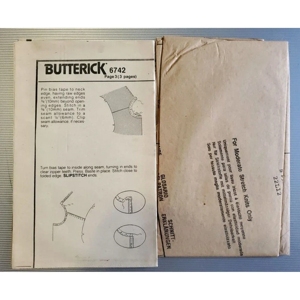 VTG Butterick Sewing Pattern 6742 Girls Dropped Waist Dress Size 12-14 *Uncut*